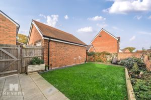 Level Garden, Garage and Driveway - click for photo gallery